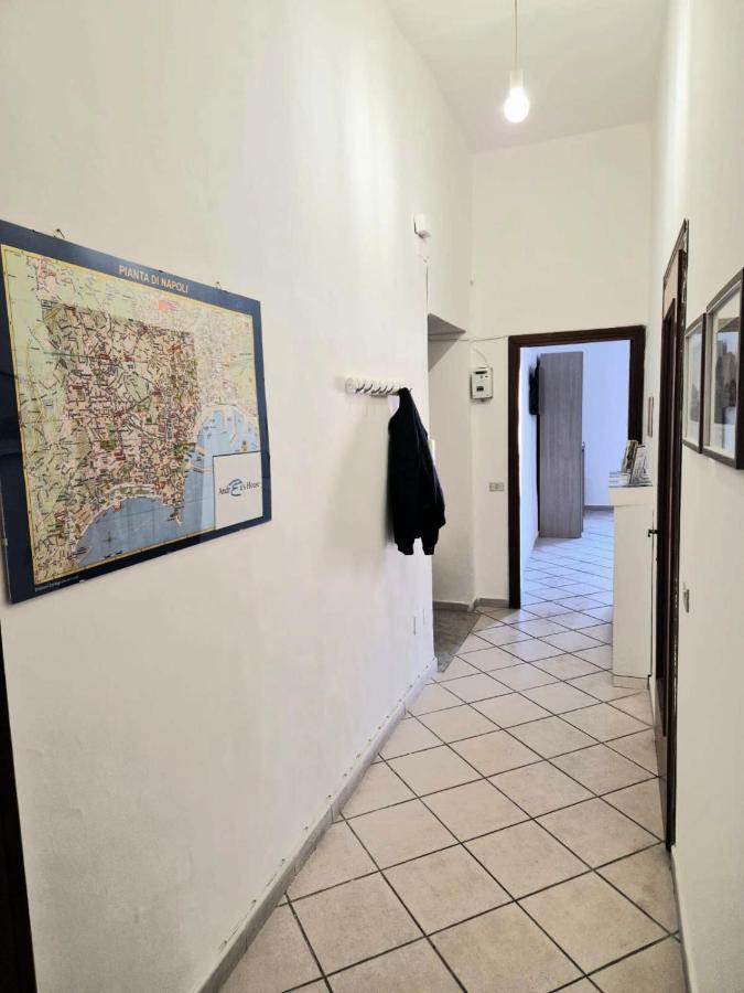 Andrea'S House Apartment Napoli Exterior foto